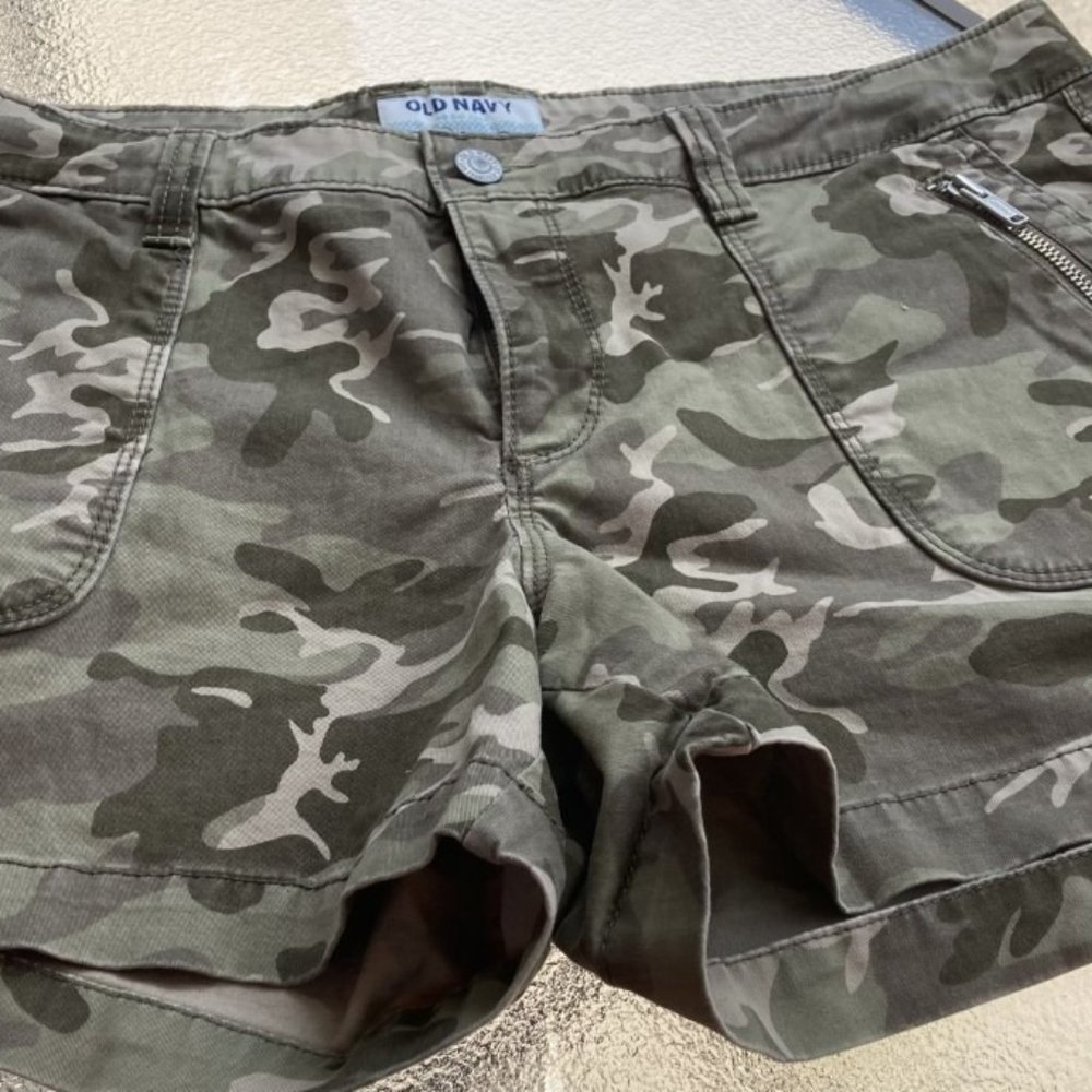 Old Navy Camouflaged Shorts